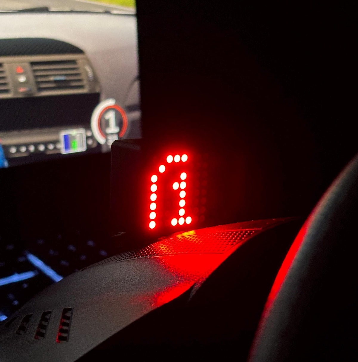 Raceact Gear Matrix gear indicator and shift light for sim racing
