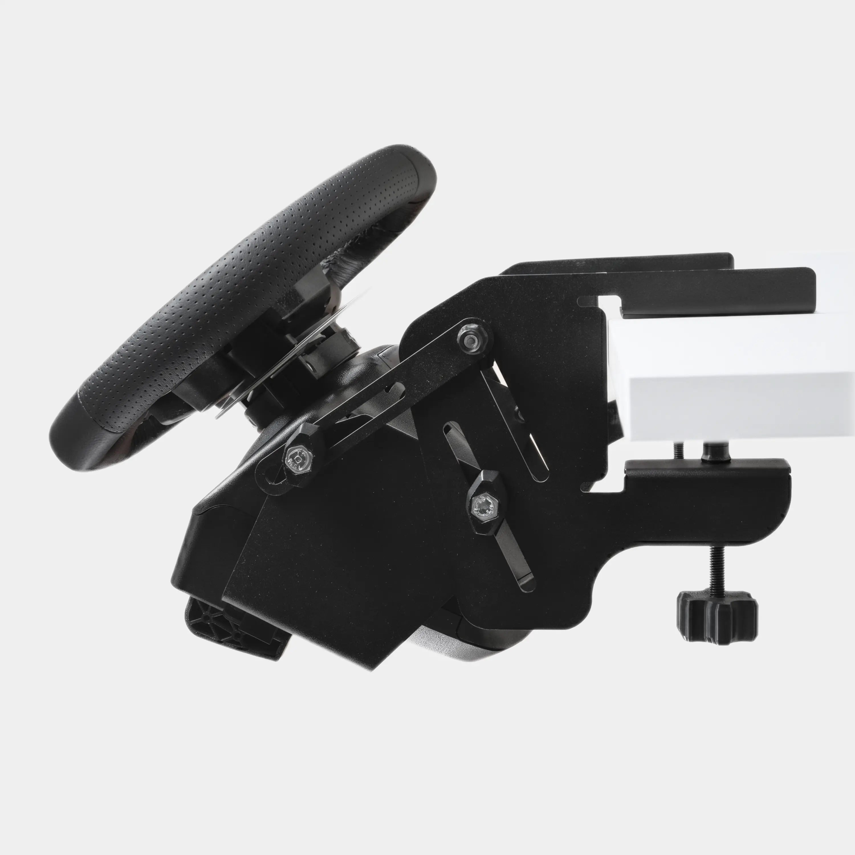 Steering wheel set to a flat horizontal truck driving angle on the bracket